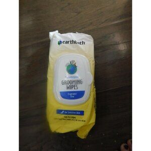 Earthbath Hypo-Allergenic Grooming Wipes 100 pet wipes Sensitive Skin  Plant Bas
